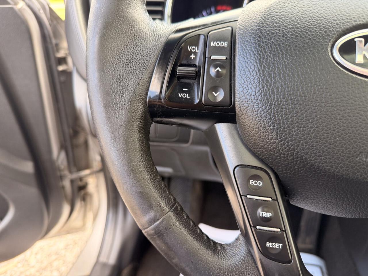 2012 Kia Optima EX   LEATHER   SUNROOF   CAMERA   HTD SEATS Photo