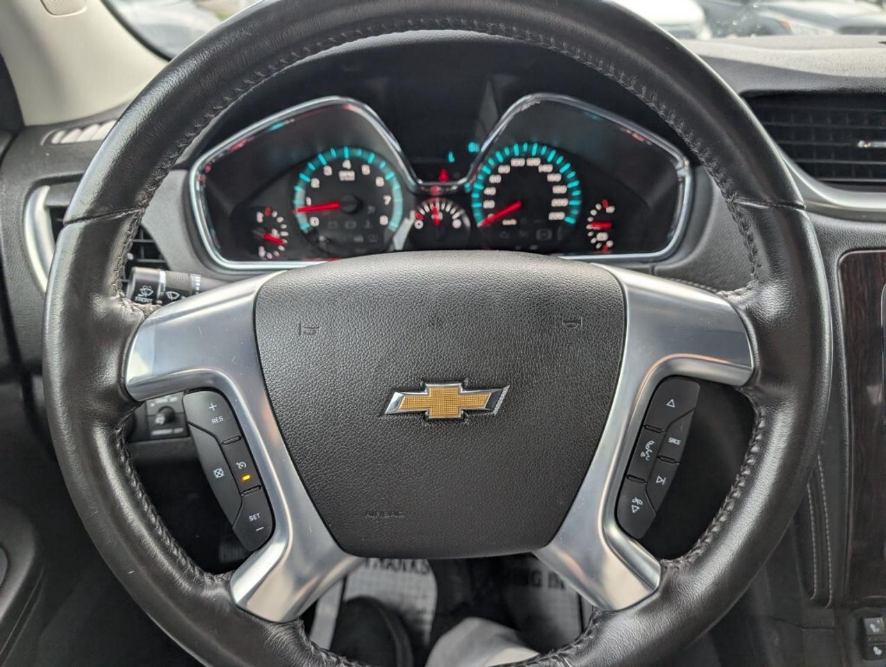 2016 Chevrolet Traverse 1LT AWD   NAV   SUNROOF   CAMERA   HTD SEATS Photo