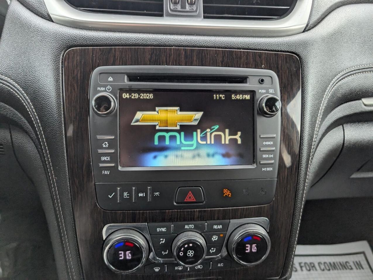 2016 Chevrolet Traverse 1LT AWD   NAV   SUNROOF   CAMERA   HTD SEATS Photo