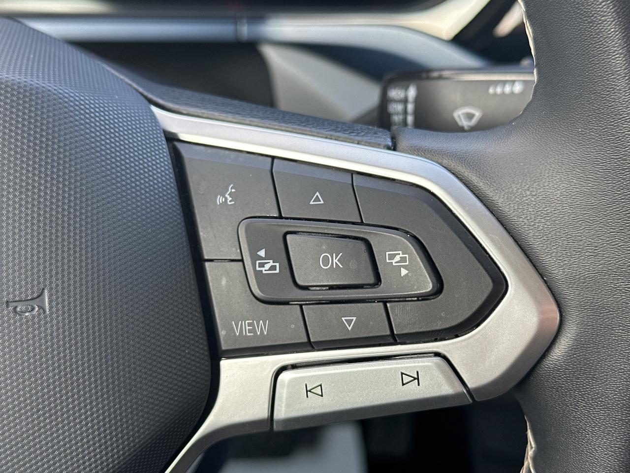 2022 Volkswagen Taos Comfortline 4Motion Photo