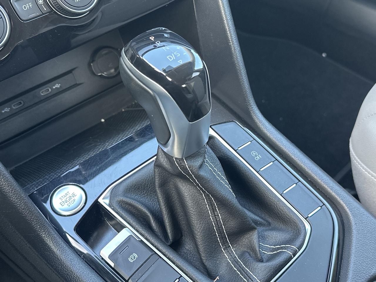 2022 Volkswagen Taos Comfortline 4Motion Photo