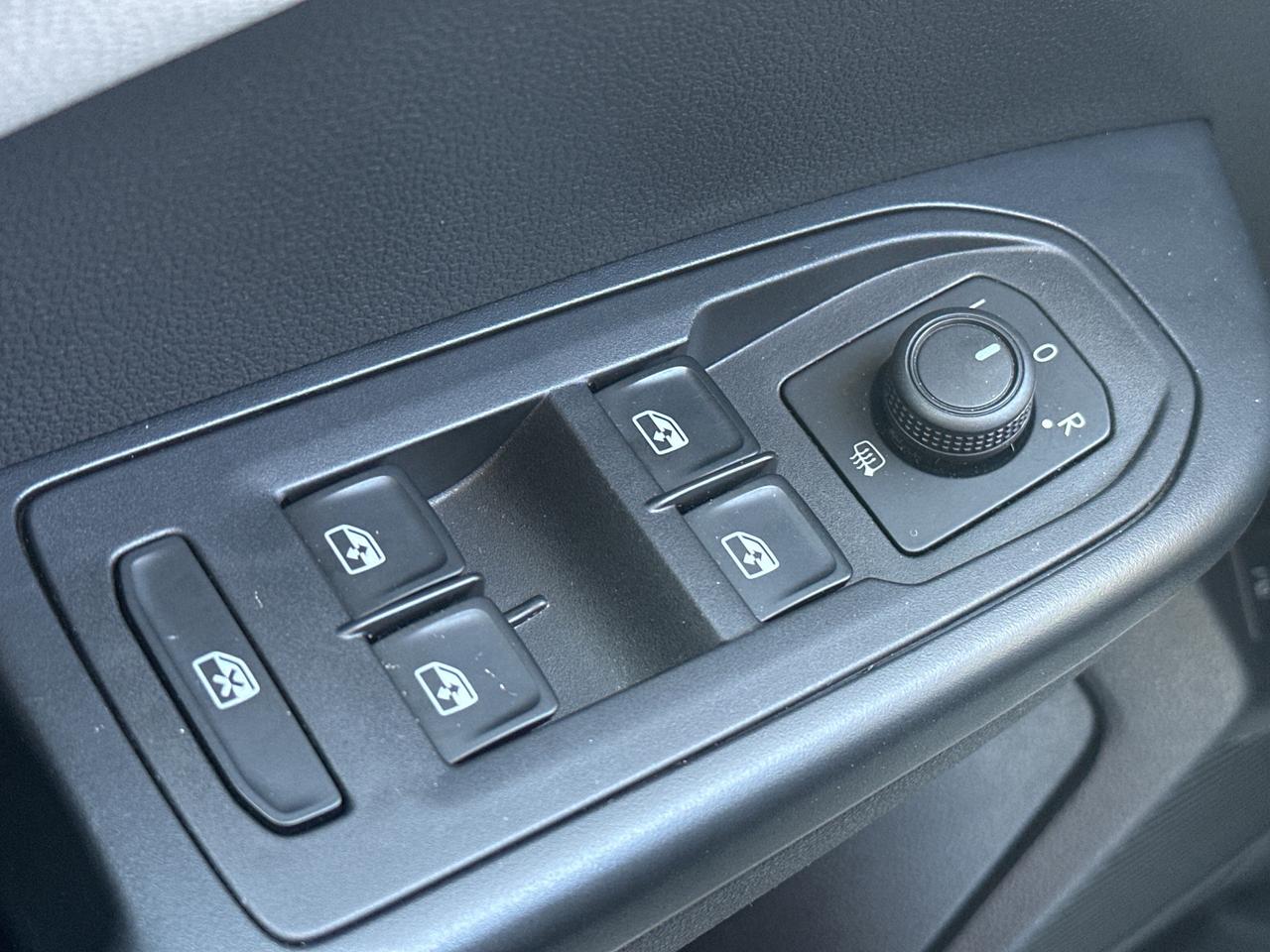 2022 Volkswagen Taos Comfortline 4Motion Photo