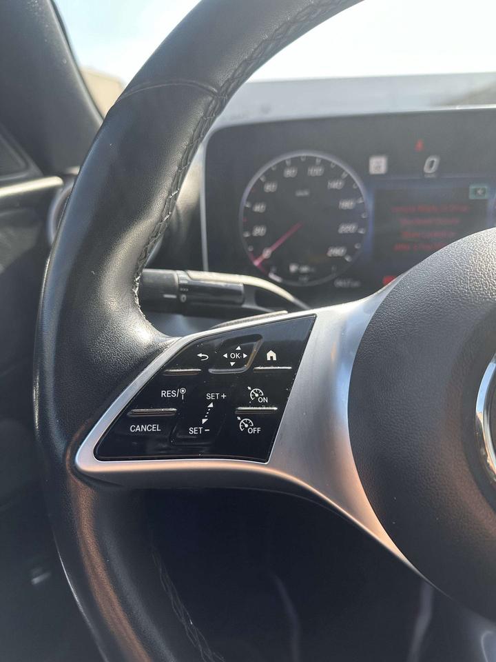 2024 Mercedes-Benz C-Class C 300 4MATIC Photo