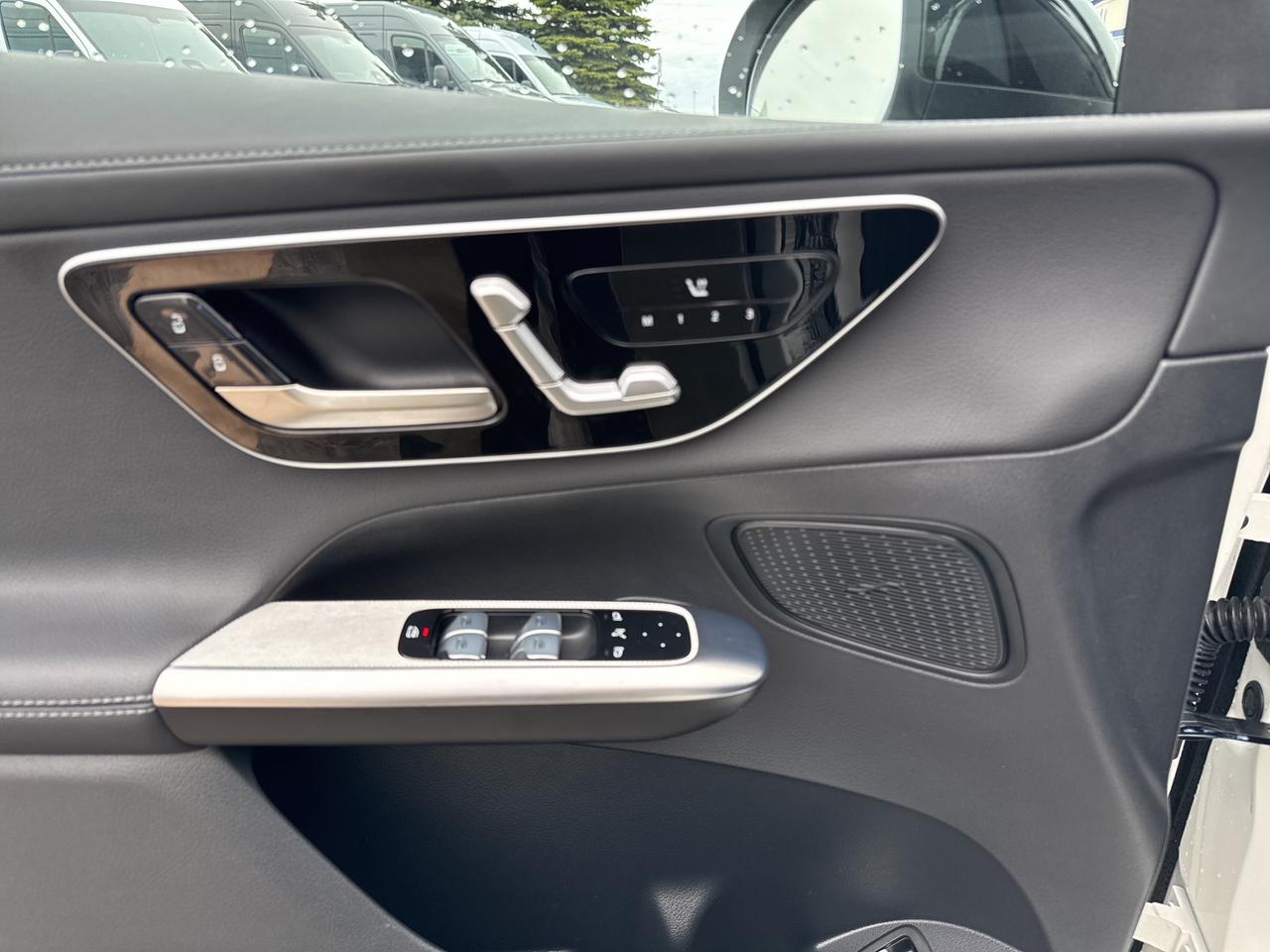 2024 Mercedes-Benz GLC GLC 300 4MATIC SUV Photo