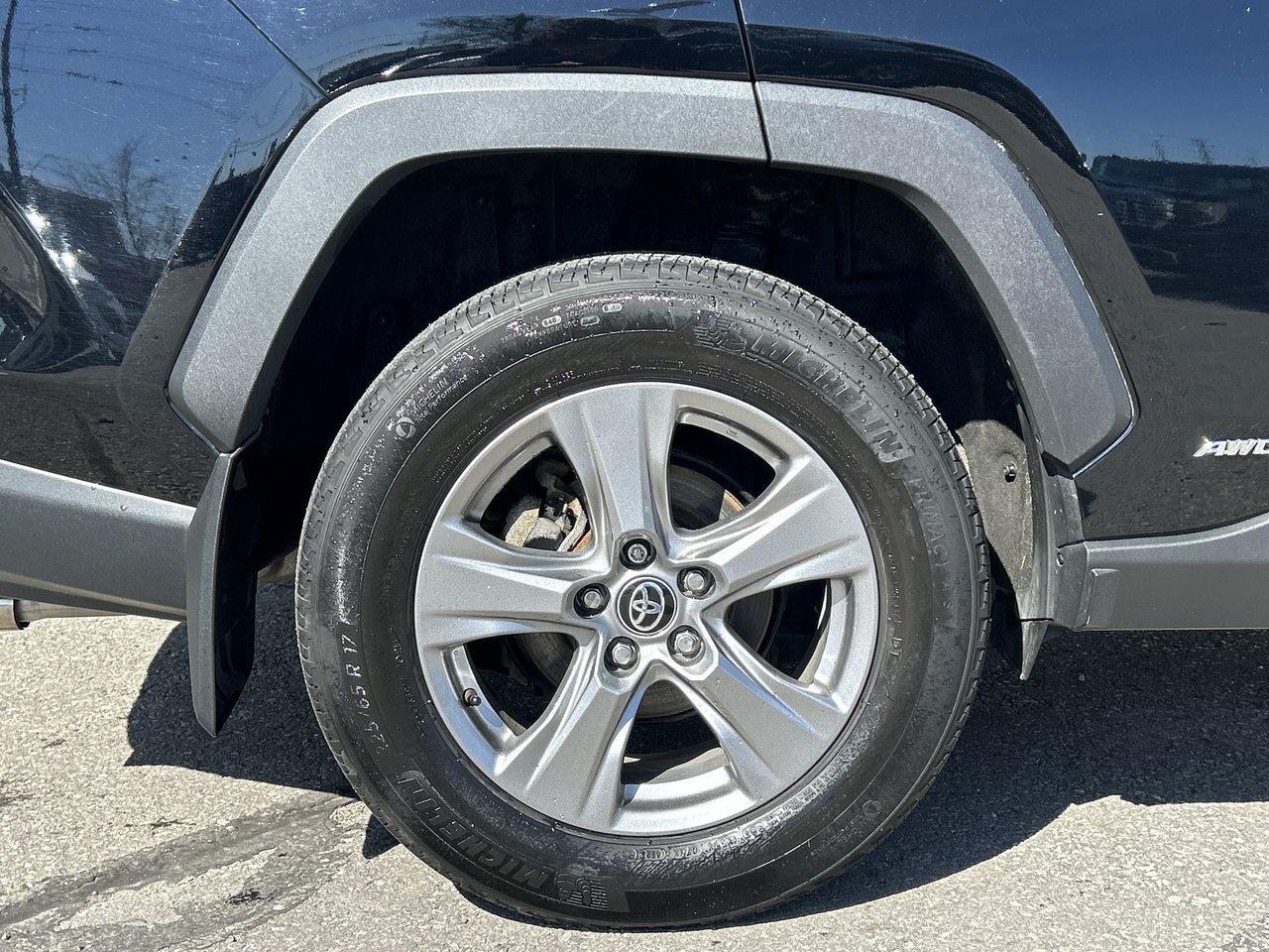 2024 Toyota RAV4 Hybrid LE Winter Tires Alloy Wheels AWD Photo