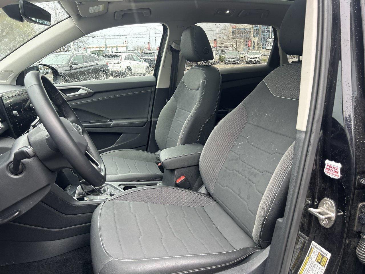 2025 Volkswagen Taos Comfortline Black Edition Digital Guages Sunroof L Photo