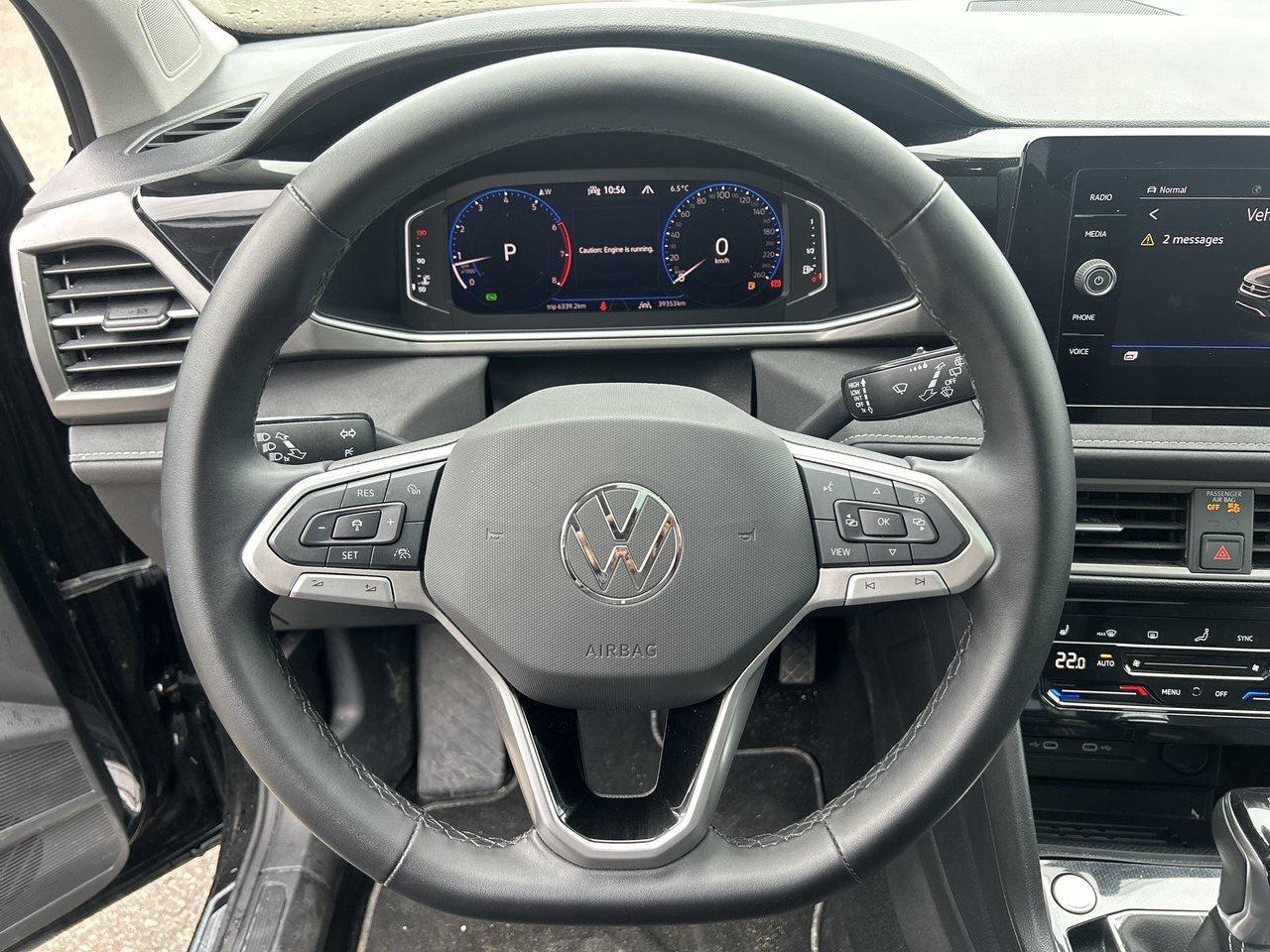 2025 Volkswagen Taos Comfortline Black Edition Digital Guages Sunroof L Photo