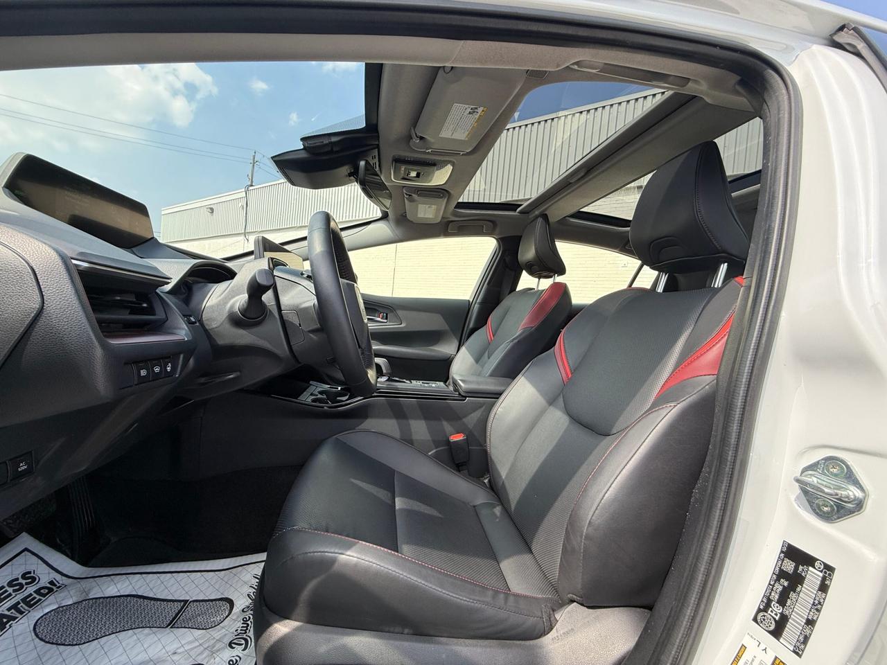 2024 Toyota Prius Prime XSE   PLUG-IN HYBRID   NO ACCIDENT Photo