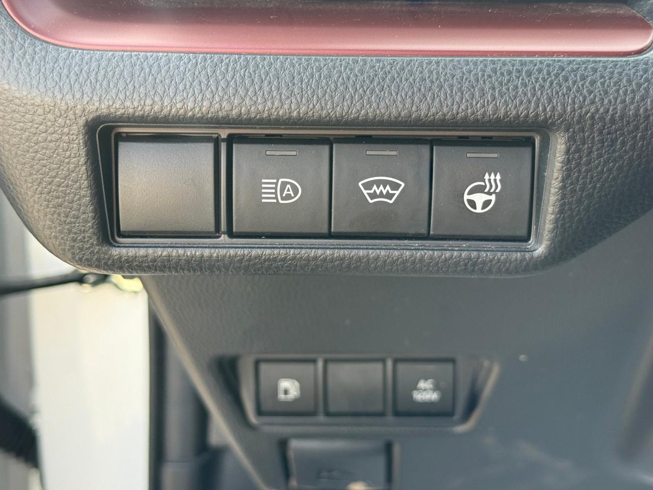 2024 Toyota Prius Prime XSE   PLUG-IN HYBRID   NO ACCIDENT Photo