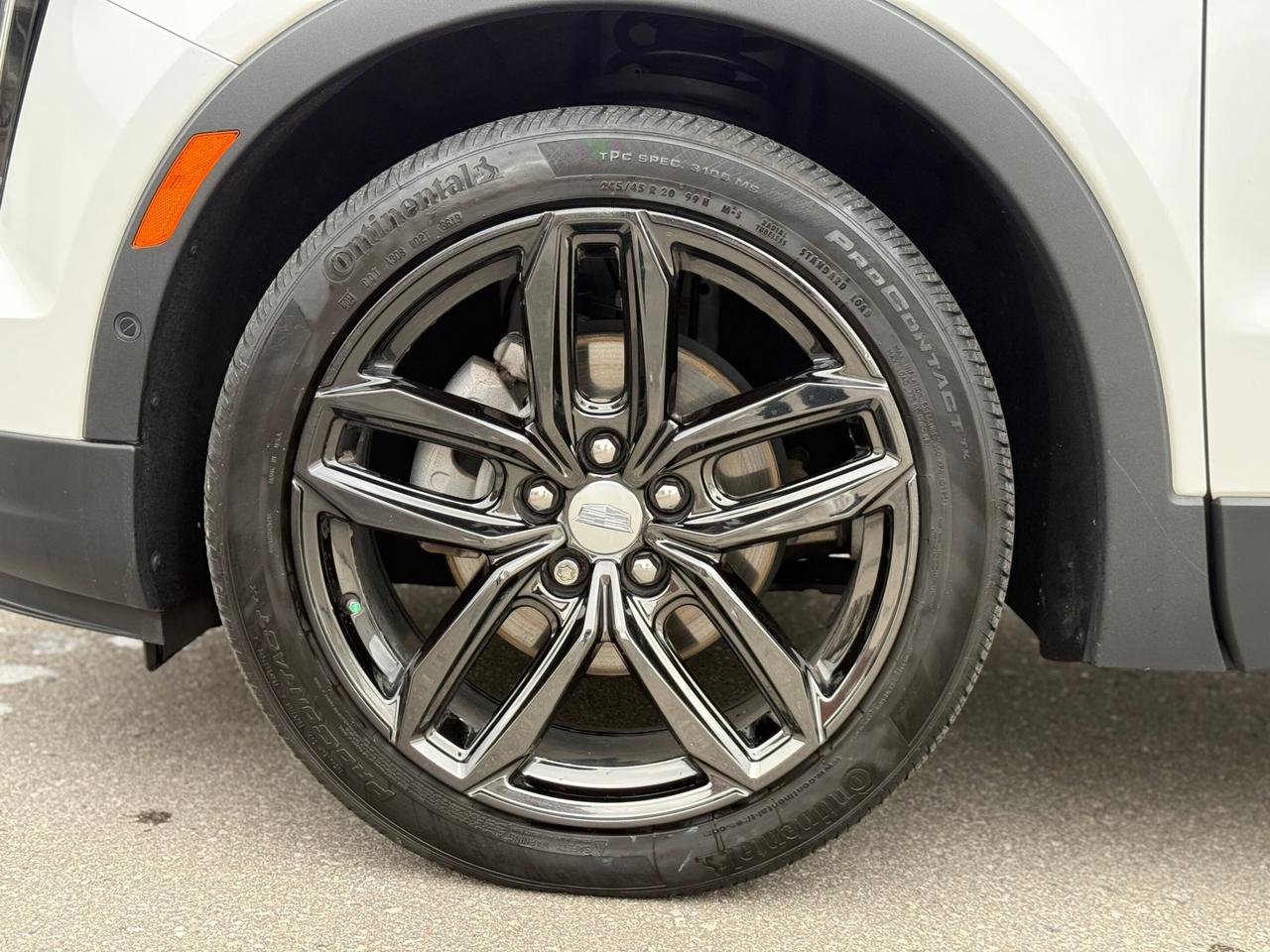 2020 Cadillac XT4 350T   AWD   PREMIUM LUXURY   HEAD-UP DIPSPLAY   M Photo