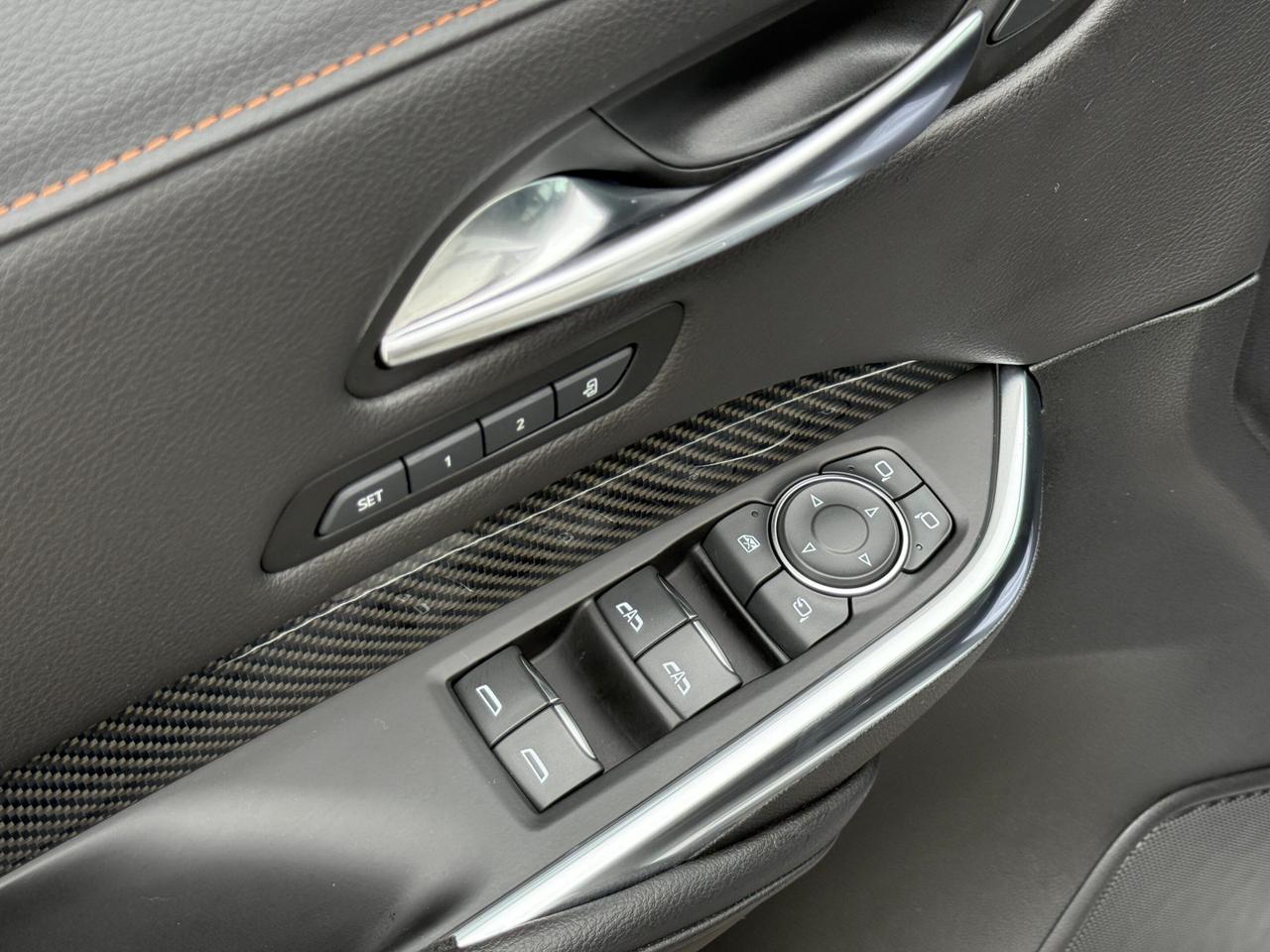 2020 Cadillac XT4 350T   AWD   PREMIUM LUXURY   HEAD-UP DIPSPLAY   M Photo