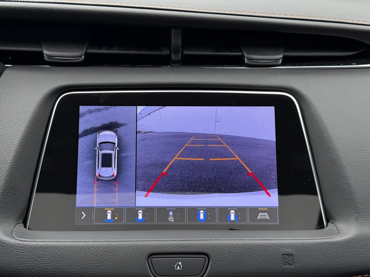 2020 Cadillac XT4 350T   AWD   PREMIUM LUXURY   HEAD-UP DIPSPLAY   M Photo