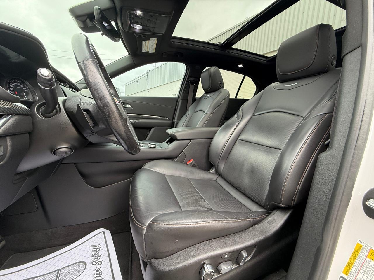 2020 Cadillac XT4 350T   AWD   PREMIUM LUXURY   HEAD-UP DIPSPLAY   M Photo