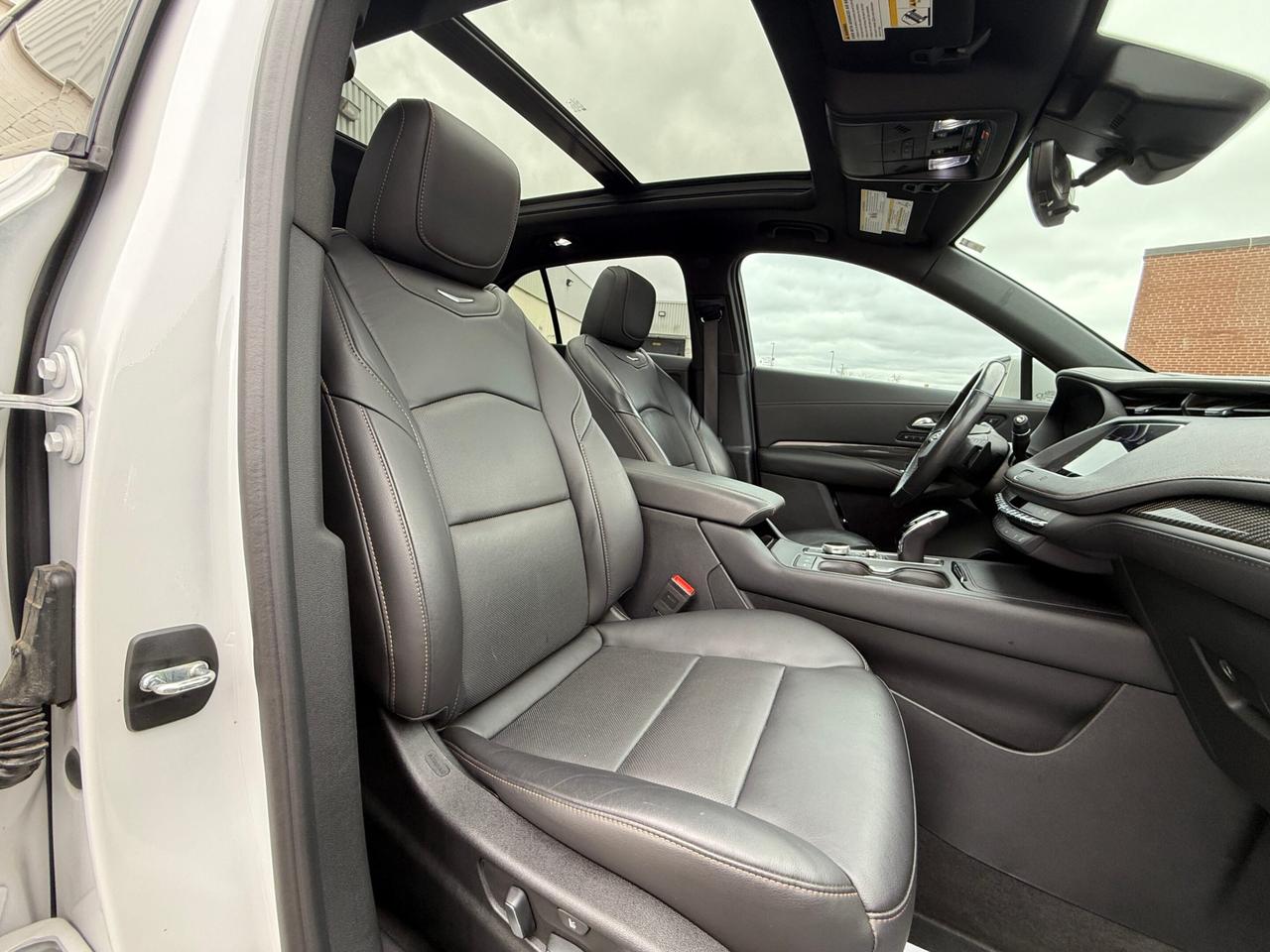 2020 Cadillac XT4 350T   AWD   PREMIUM LUXURY   HEAD-UP DIPSPLAY   M Photo