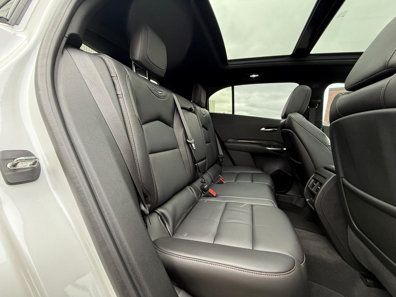 2020 Cadillac XT4 350T   AWD   PREMIUM LUXURY   HEAD-UP DIPSPLAY   M Photo