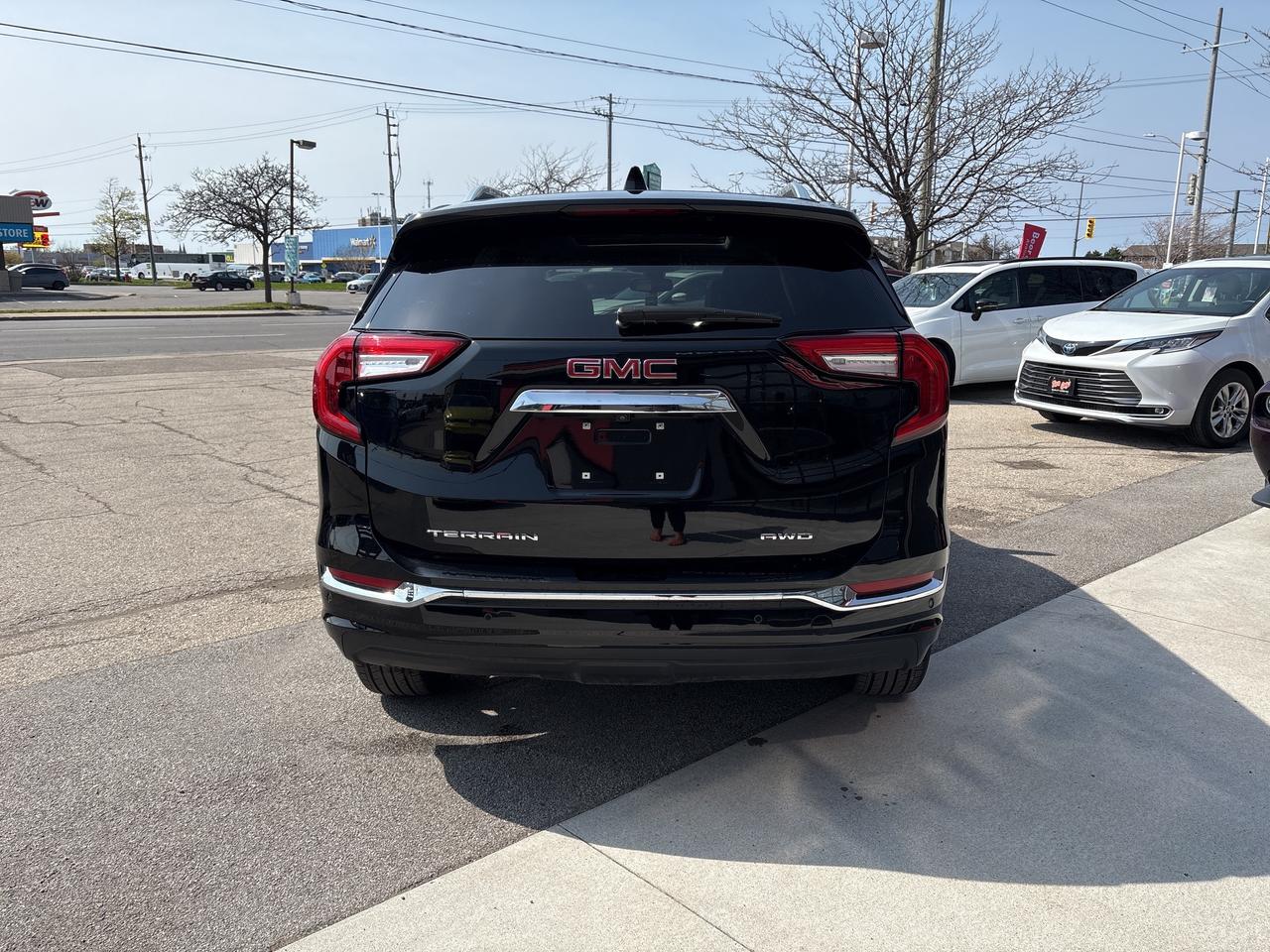 2024 GMC Terrain Denali Premium AWD   Leather   Panoroof   Nav Photo