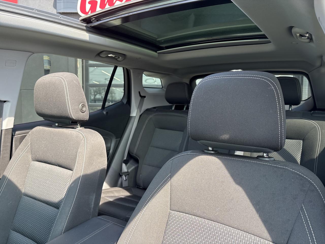 2022 GMC Terrain SLE 1.5L AWD   Panoroof   Nav   Power Hatch Photo