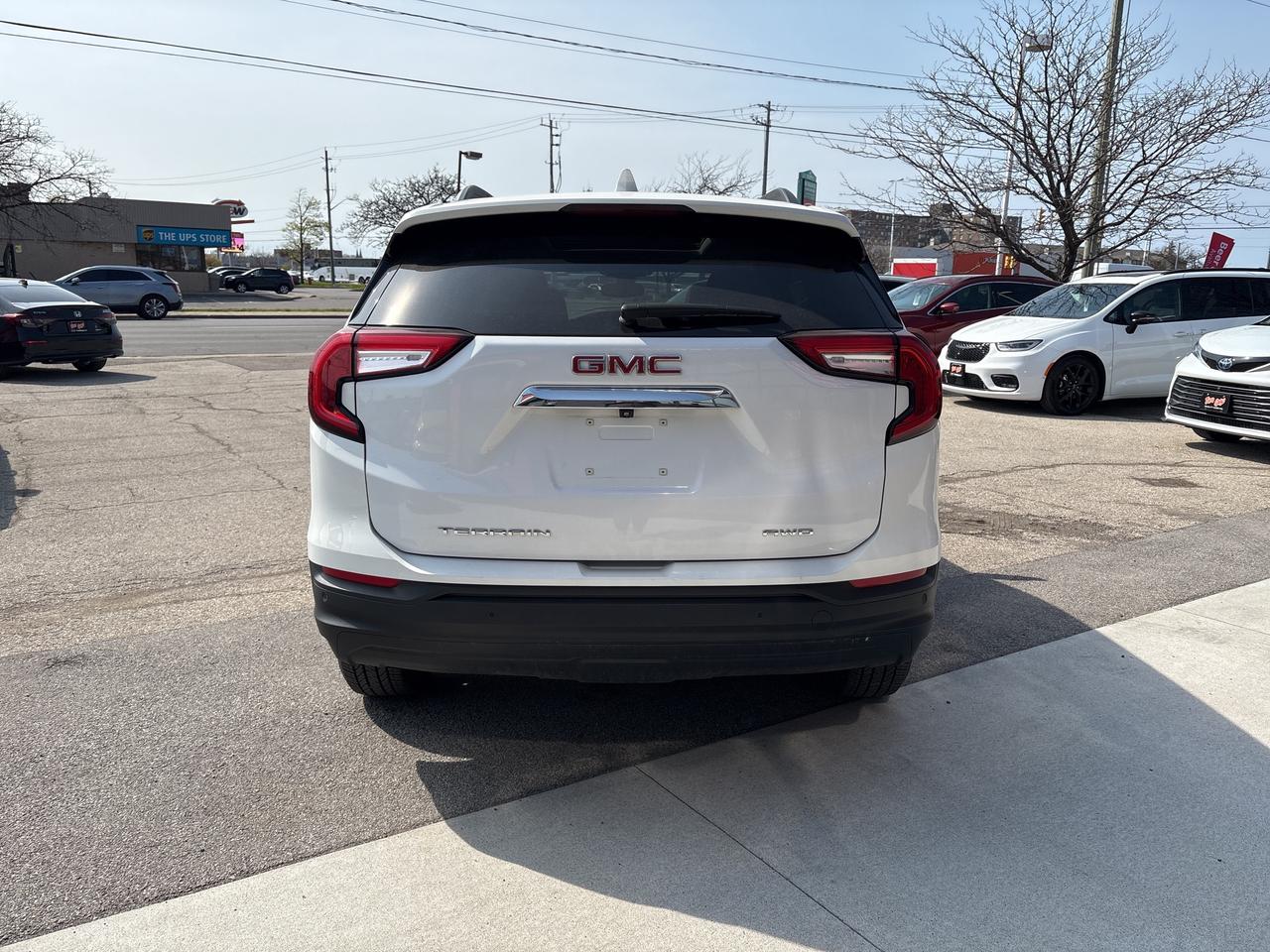 2022 GMC Terrain SLE 1.5L AWD   Panoroof   Nav   Power Hatch Photo