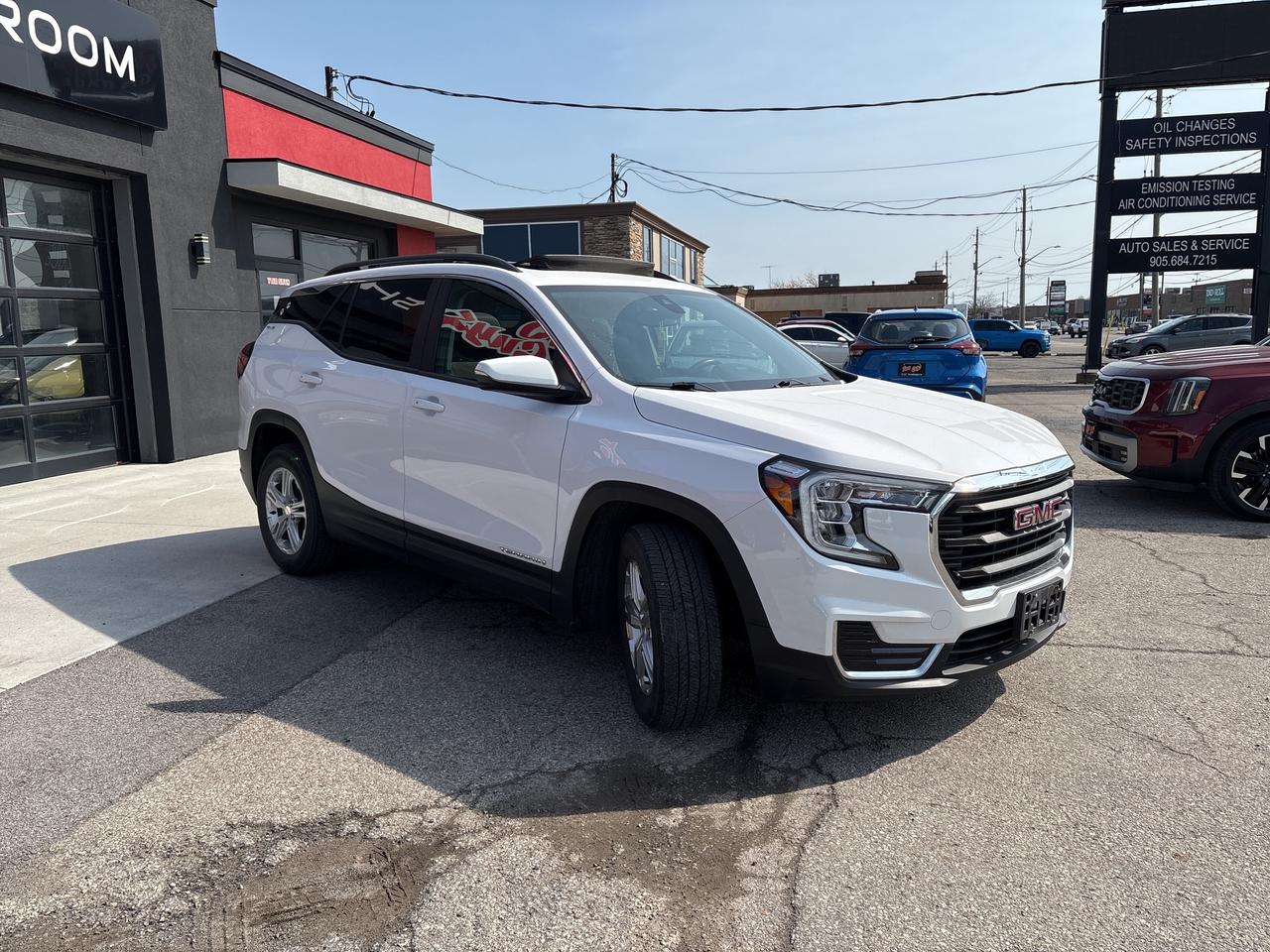 2022 GMC Terrain SLE 1.5L AWD   Panoroof   Nav   Power Hatch Photo