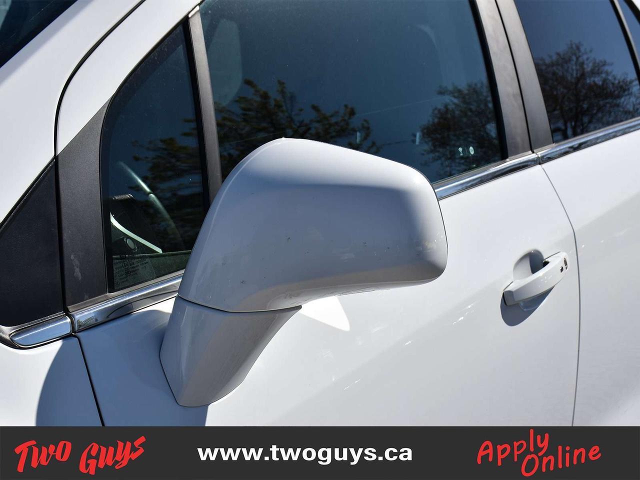 2020 Chevrolet Trax FWD 4dr LT Back Up Camera Photo