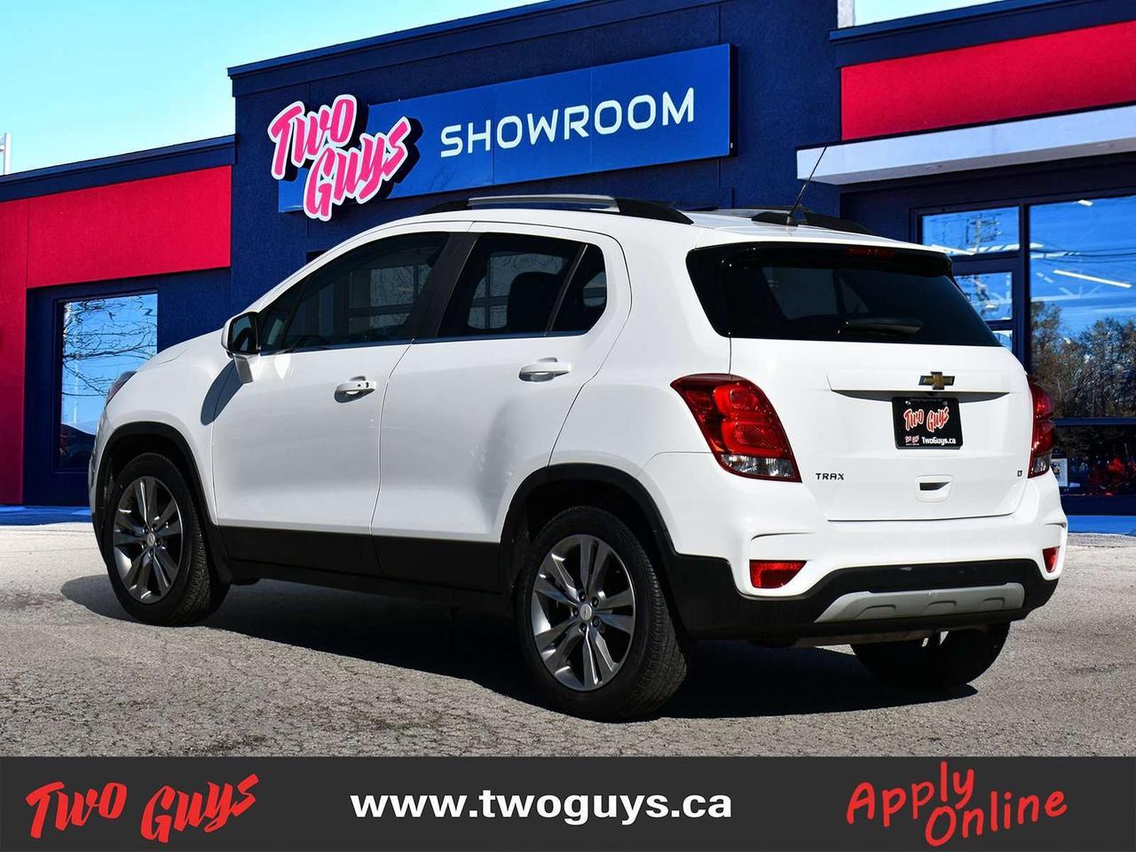 2020 Chevrolet Trax FWD 4dr LT Back Up Camera Photo