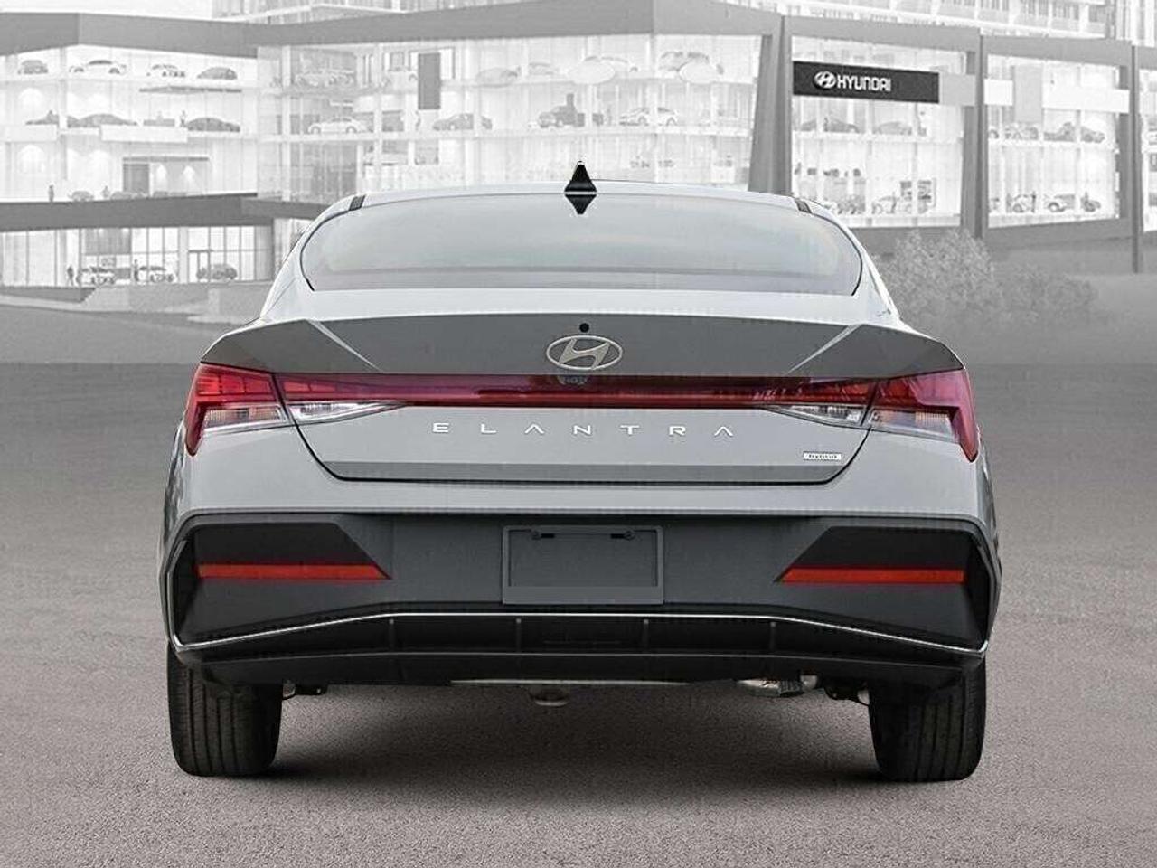 2025 Hyundai Elantra Luxury DCT Photo