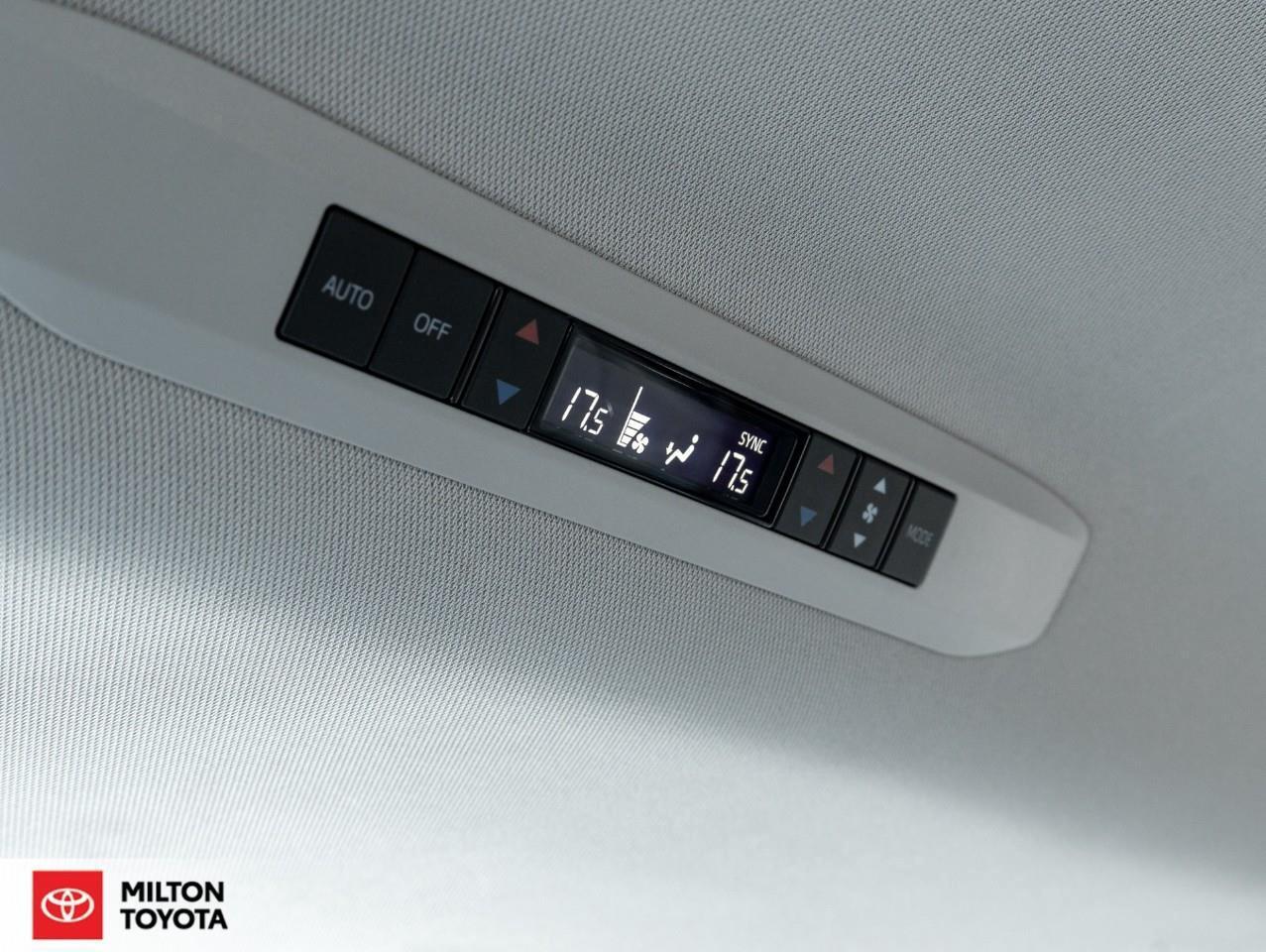 2025 Toyota Sienna 8 PASSENGER SUNROOF LEATHER REMOTE CONNECT ONE OWN Photo