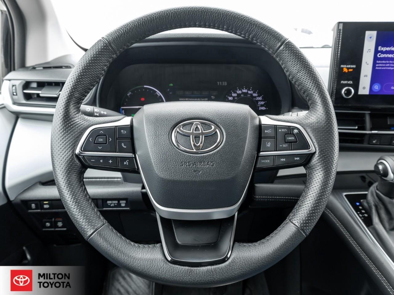 2025 Toyota Sienna 8 PASSENGER SUNROOF LEATHER REMOTE CONNECT ONE OWN Photo