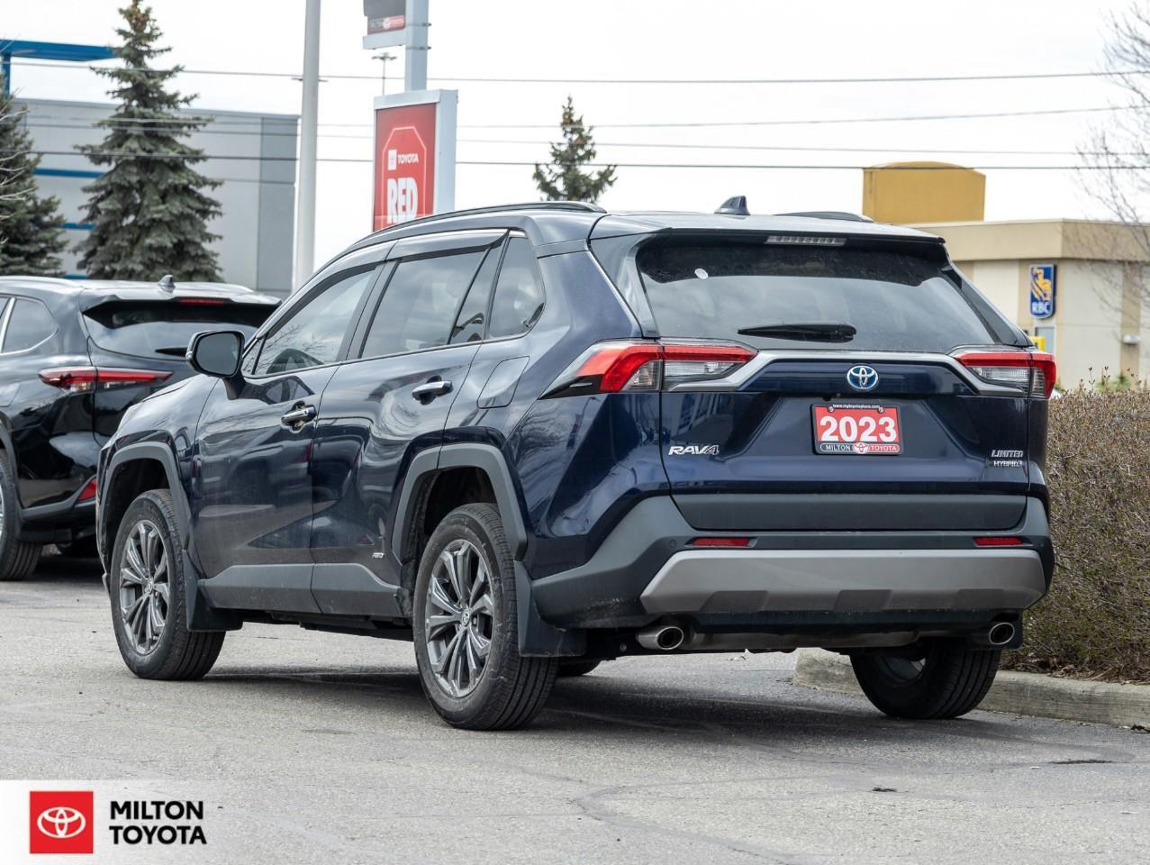 2023 Toyota RAV4 Hybrid LIMITED AWD LEATHER MOONROOF JBL ONE OWNER TCUV Li Photo4