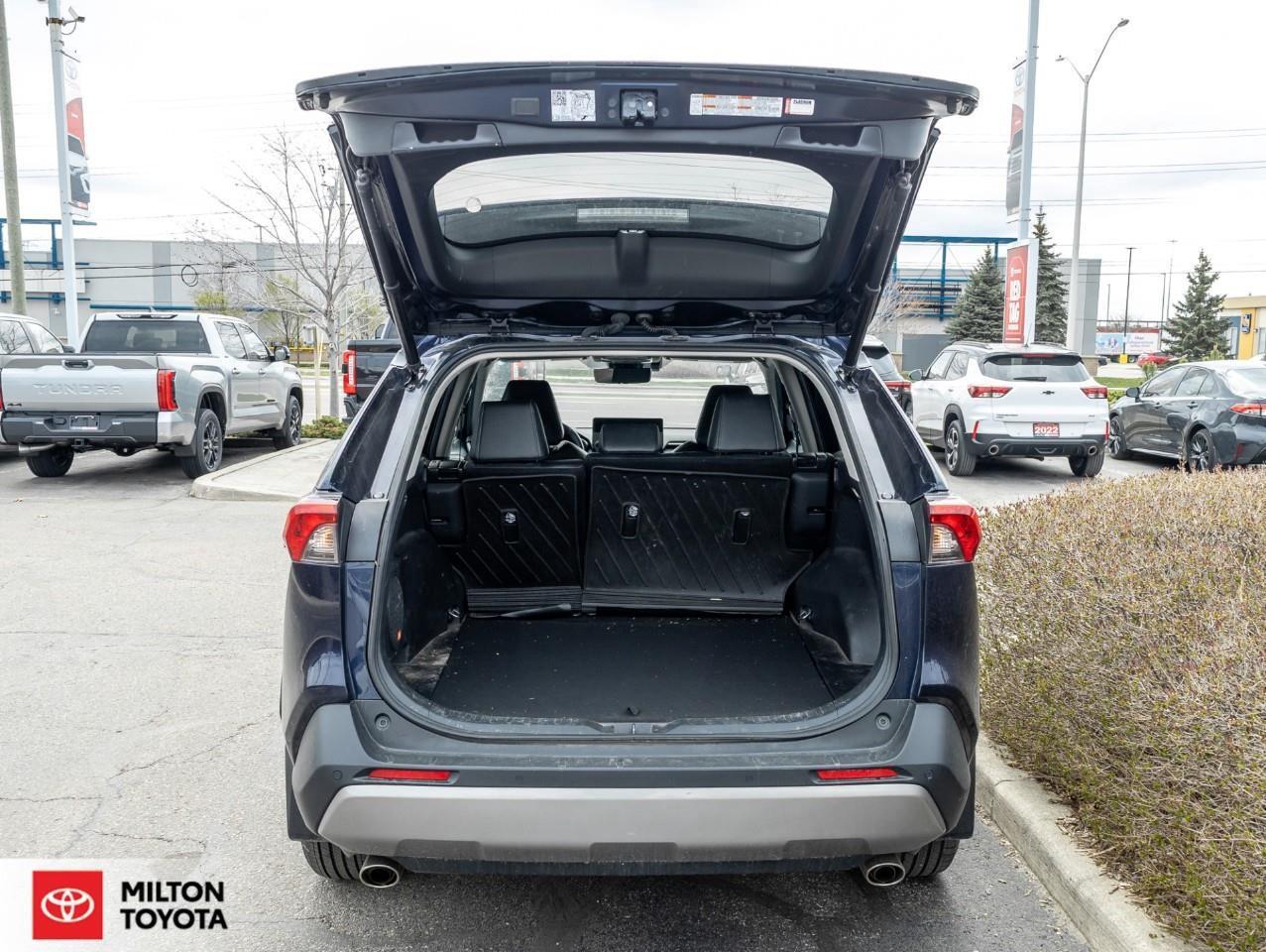 2023 Toyota RAV4 Hybrid LIMITED AWD LEATHER MOONROOF JBL ONE OWNER TCUV Li Photo