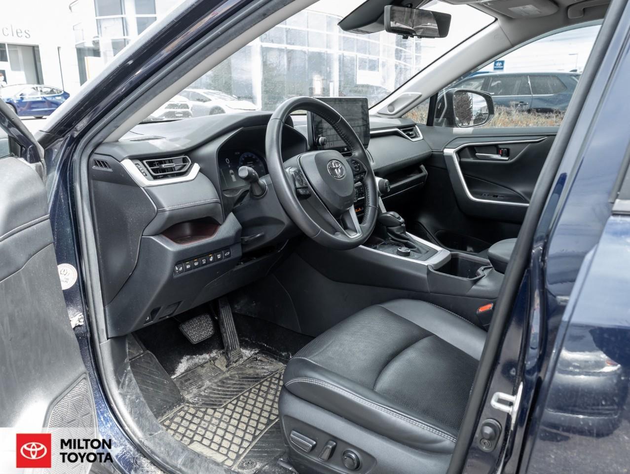2023 Toyota RAV4 Hybrid LIMITED AWD LEATHER MOONROOF JBL ONE OWNER TCUV Li Photo