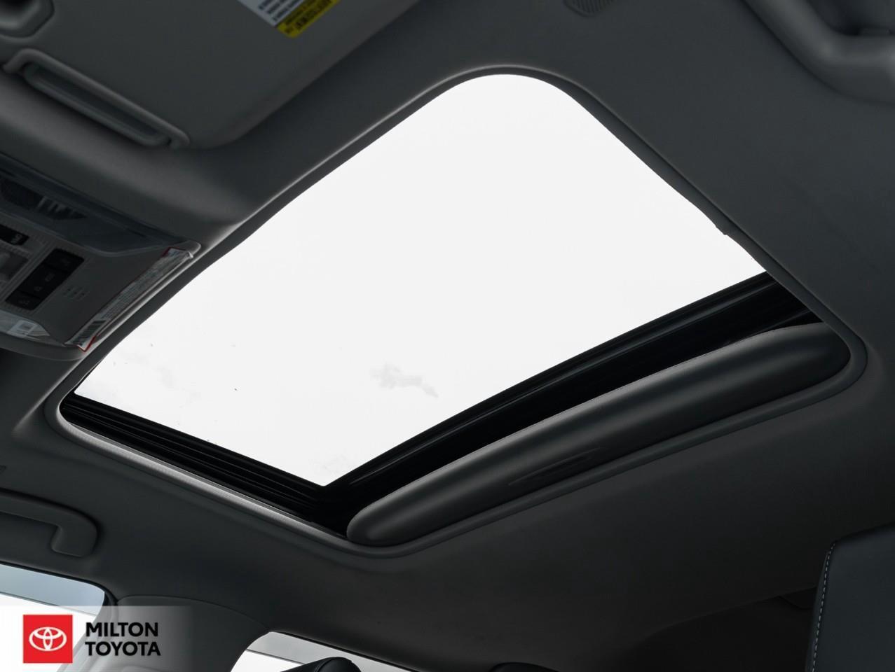 2023 Toyota RAV4 Hybrid LIMITED AWD LEATHER MOONROOF JBL ONE OWNER TCUV Li Photo