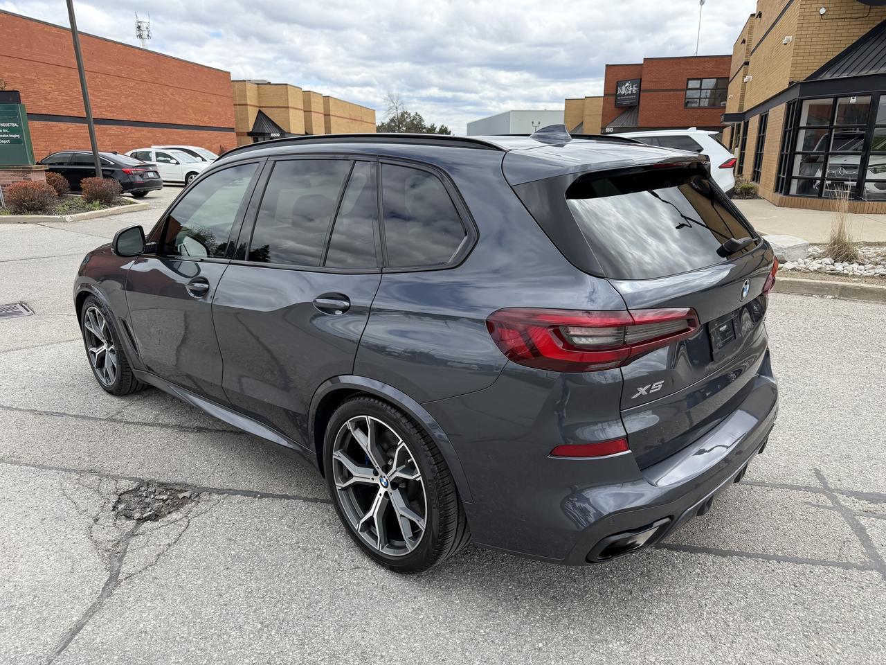 2020 BMW X5 xDrive40i Laser 360CAM Heads Up M Sport Photo