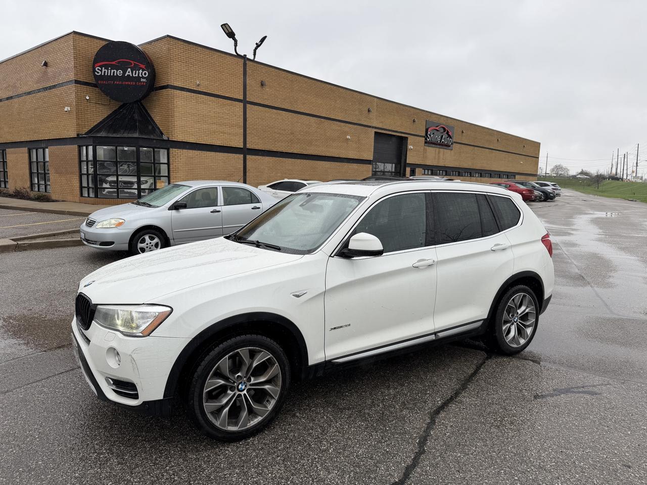 2016 BMW X3 AWD xDrive28i Heads Up Pano Roof Navigation Photo