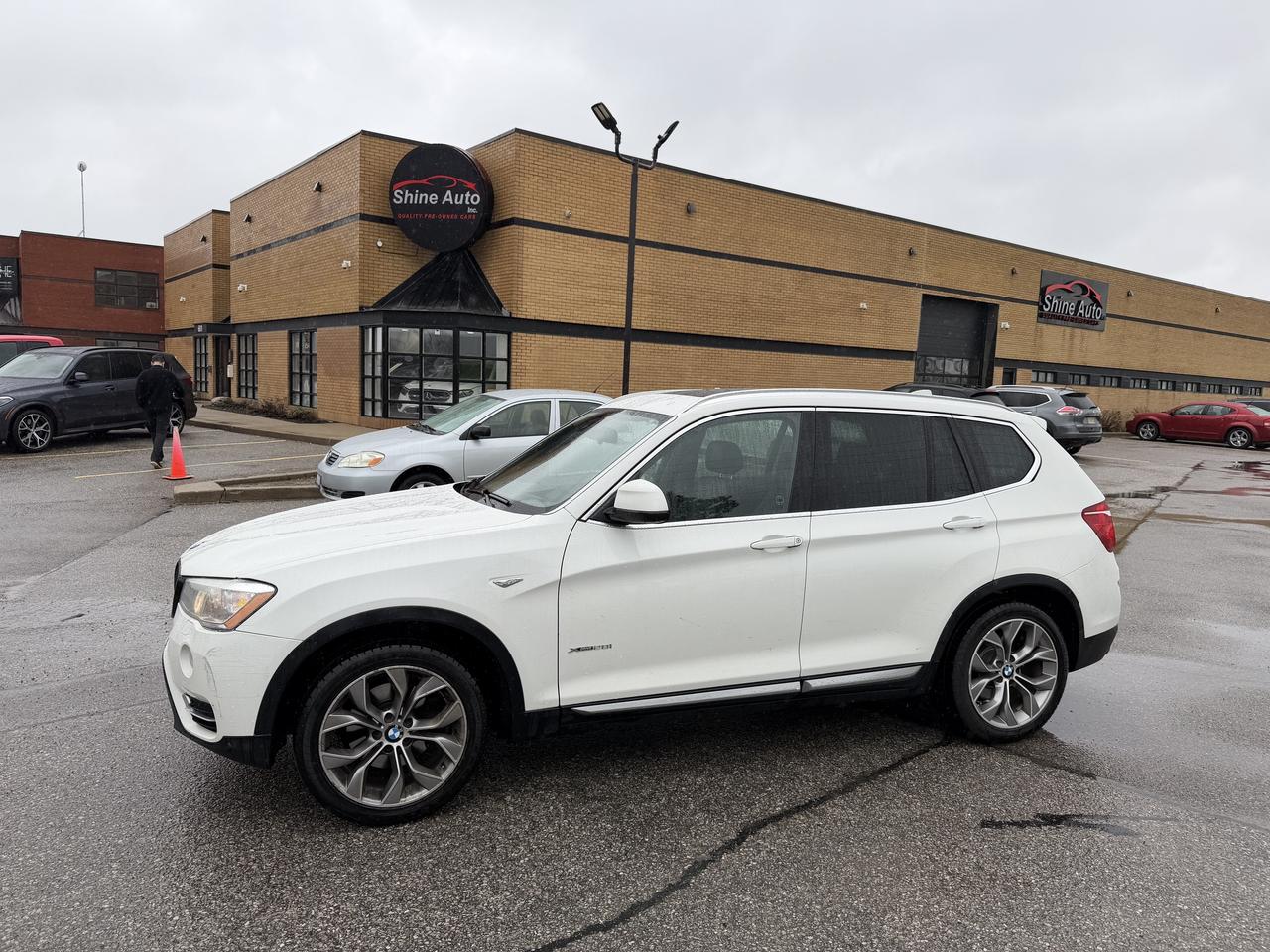 2016 BMW X3 AWD xDrive28i Heads Up Pano Roof Navigation Photo