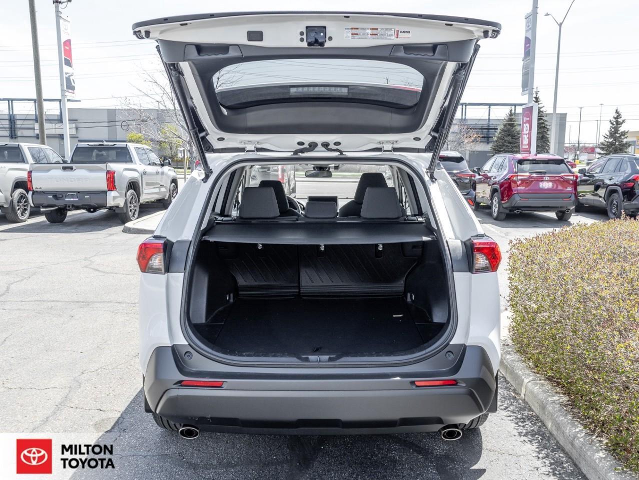 2023 Toyota RAV4 Hybrid SUNROOF BLIND SPOT POWER SEAT PUSH START ONE OWNER Photo