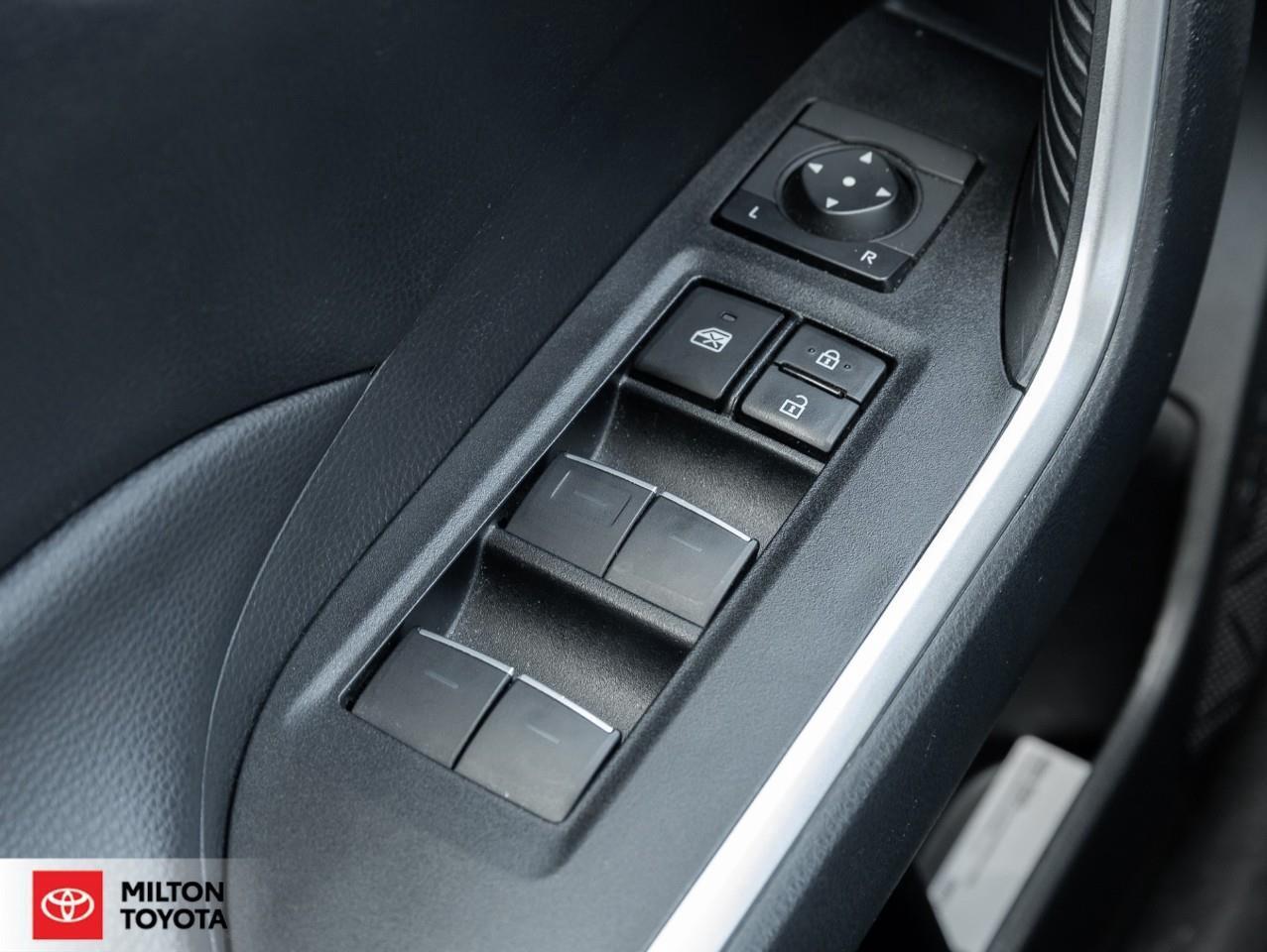 2023 Toyota RAV4 Hybrid SUNROOF BLIND SPOT POWER SEAT PUSH START ONE OWNER Photo