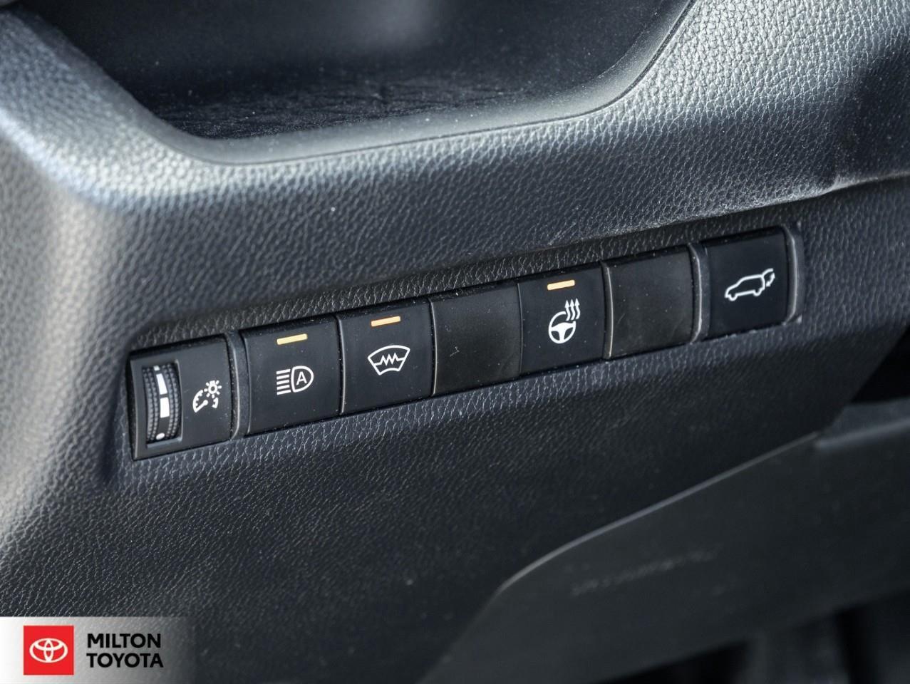 2023 Toyota RAV4 Hybrid SUNROOF BLIND SPOT POWER SEAT PUSH START ONE OWNER Photo
