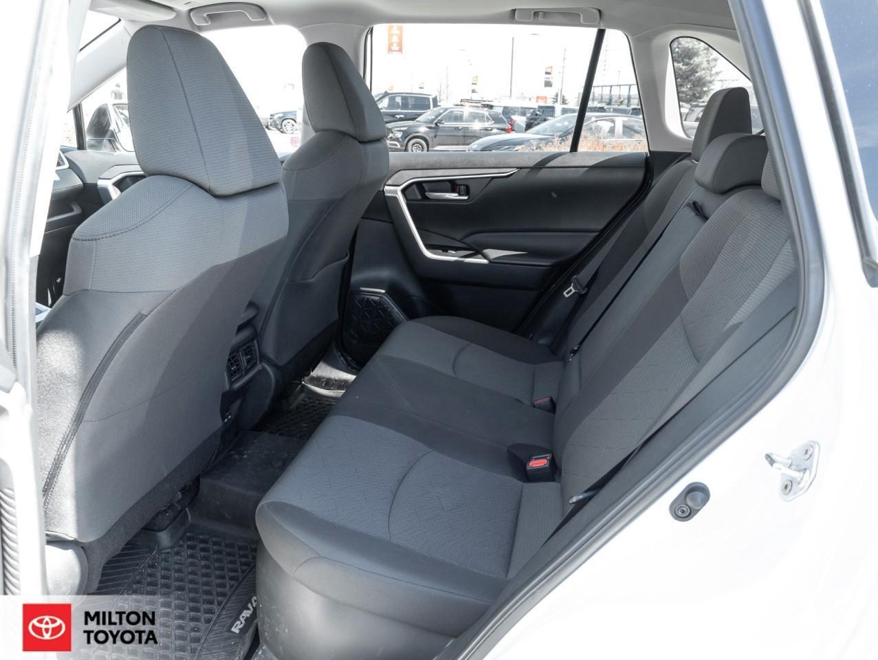 2023 Toyota RAV4 Hybrid SUNROOF BLIND SPOT POWER SEAT PUSH START ONE OWNER Photo