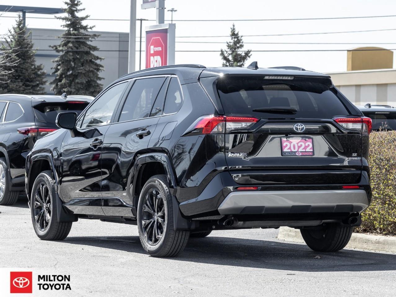 2022 Toyota RAV4 Hybrid SUNROOF HEATED STEERING POWER SEAT ONE OWNER TCUV Photo4