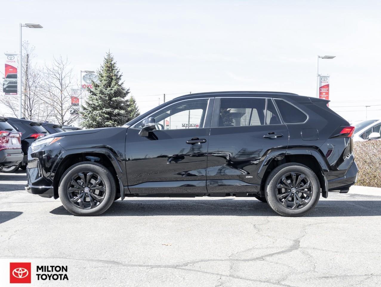 2022 Toyota RAV4 Hybrid SUNROOF HEATED STEERING POWER SEAT ONE OWNER TCUV Photo