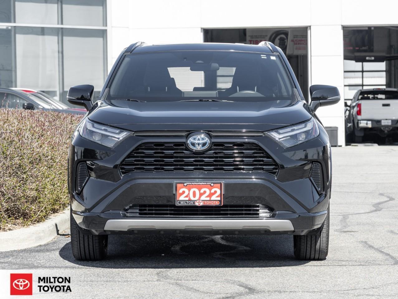 2022 Toyota RAV4 Hybrid SUNROOF HEATED STEERING POWER SEAT ONE OWNER TCUV Photo