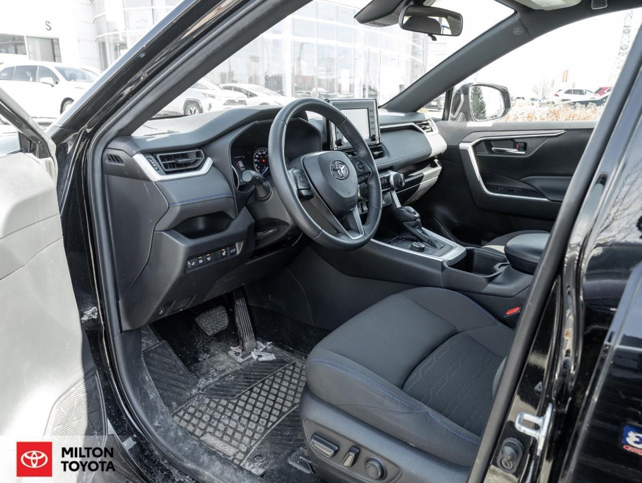 2022 Toyota RAV4 Hybrid SUNROOF HEATED STEERING POWER SEAT ONE OWNER TCUV Photo