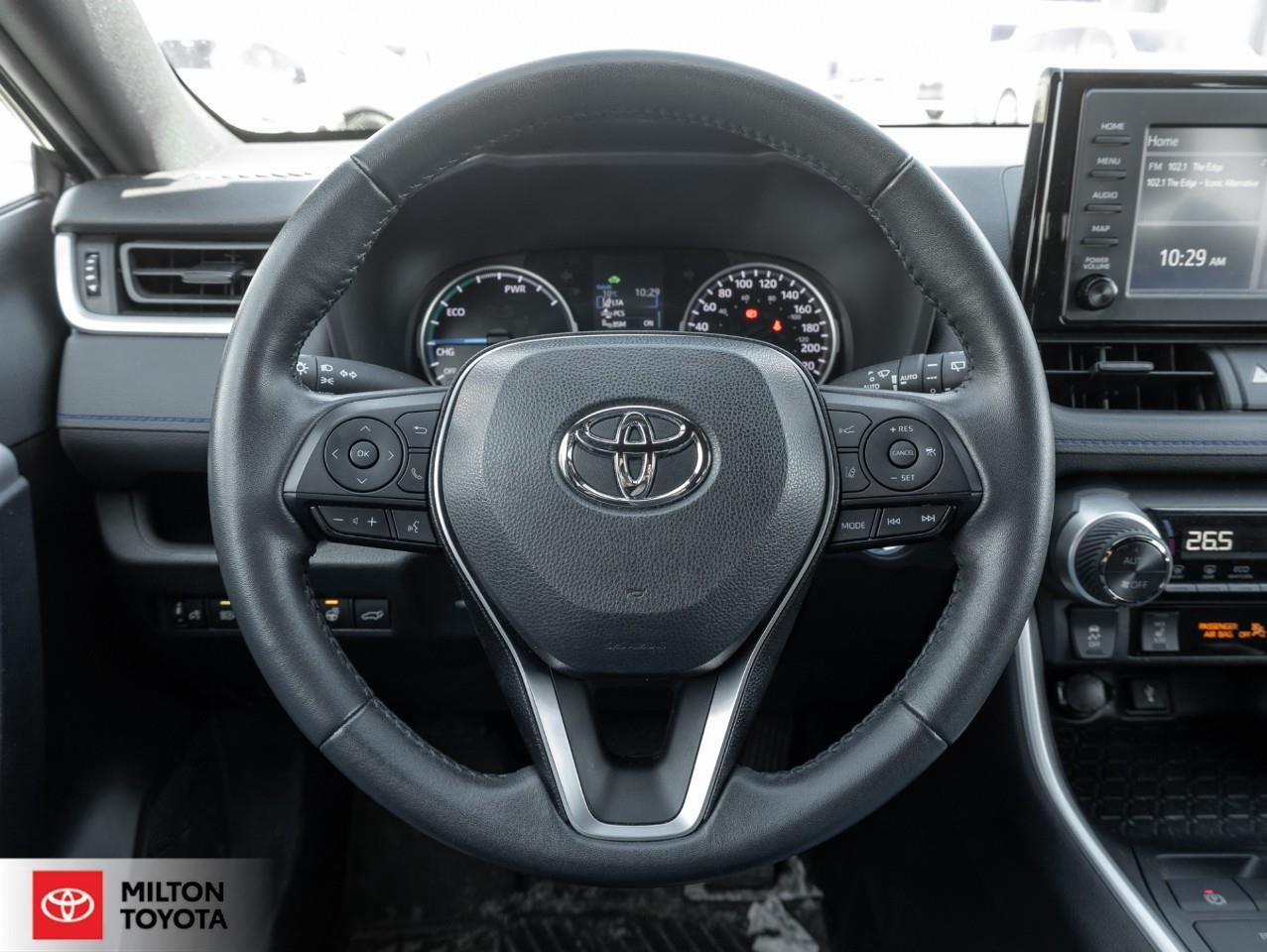 2022 Toyota RAV4 Hybrid SUNROOF HEATED STEERING POWER SEAT ONE OWNER TCUV Photo