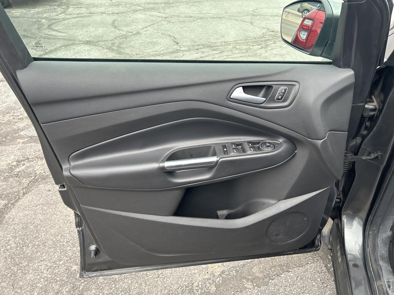 2018 Ford Escape SEL FWD 1.5L PANO ROOF LEATHER ADAPTIVE CRUISE Photo