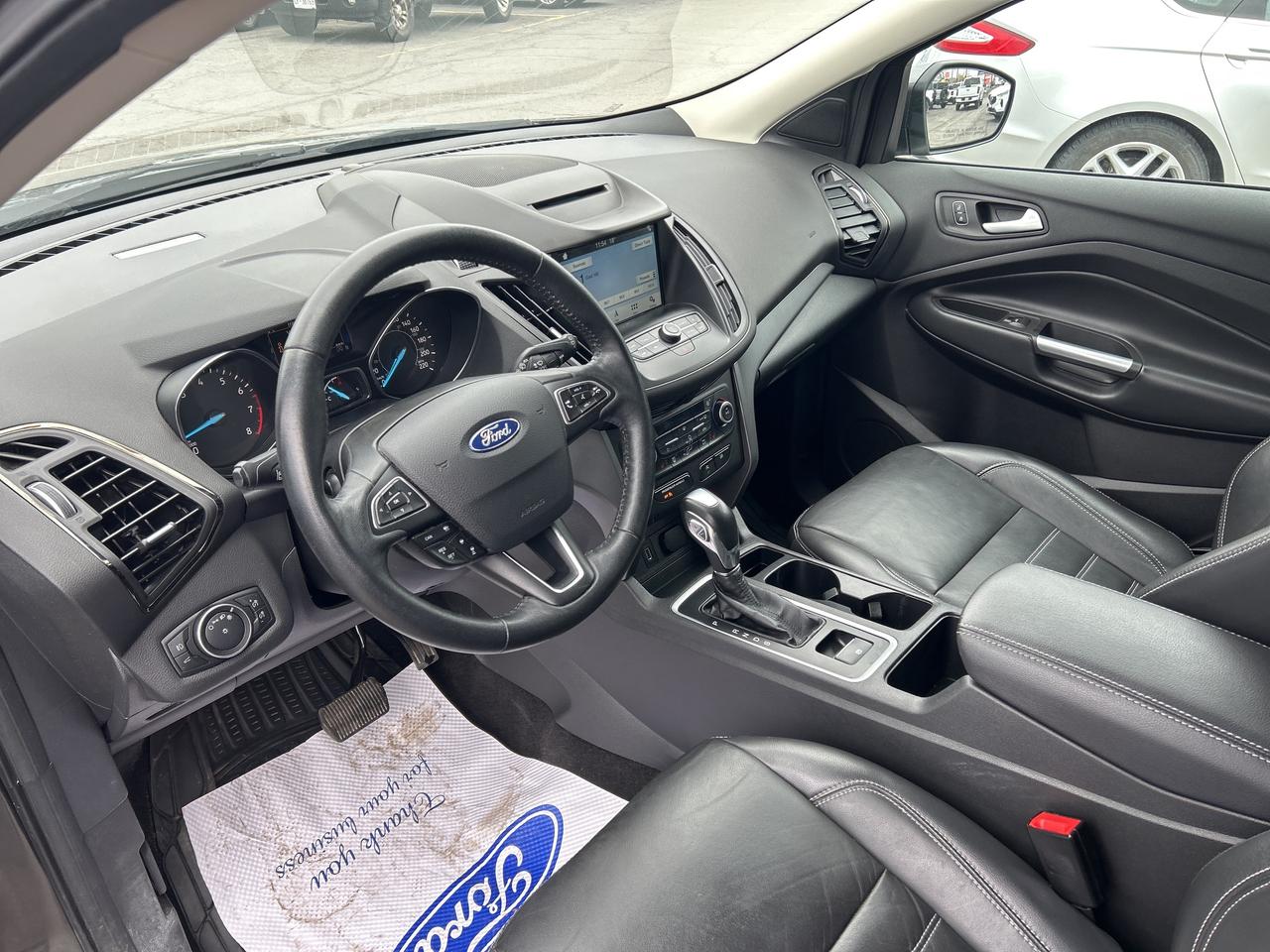 2018 Ford Escape SEL FWD 1.5L PANO ROOF LEATHER ADAPTIVE CRUISE Photo