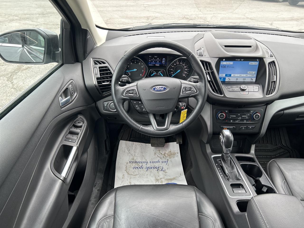 2018 Ford Escape SEL FWD 1.5L PANO ROOF LEATHER ADAPTIVE CRUISE Photo