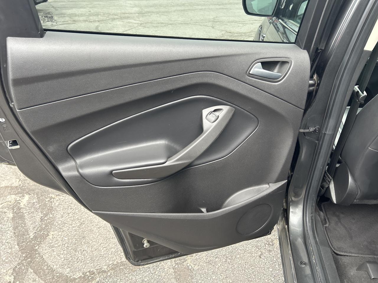 2018 Ford Escape SEL FWD 1.5L PANO ROOF LEATHER ADAPTIVE CRUISE Photo