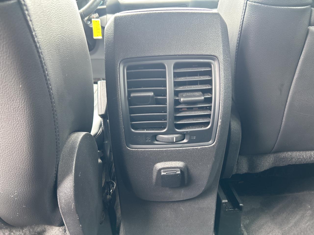 2018 Ford Escape SEL FWD 1.5L PANO ROOF LEATHER ADAPTIVE CRUISE Photo