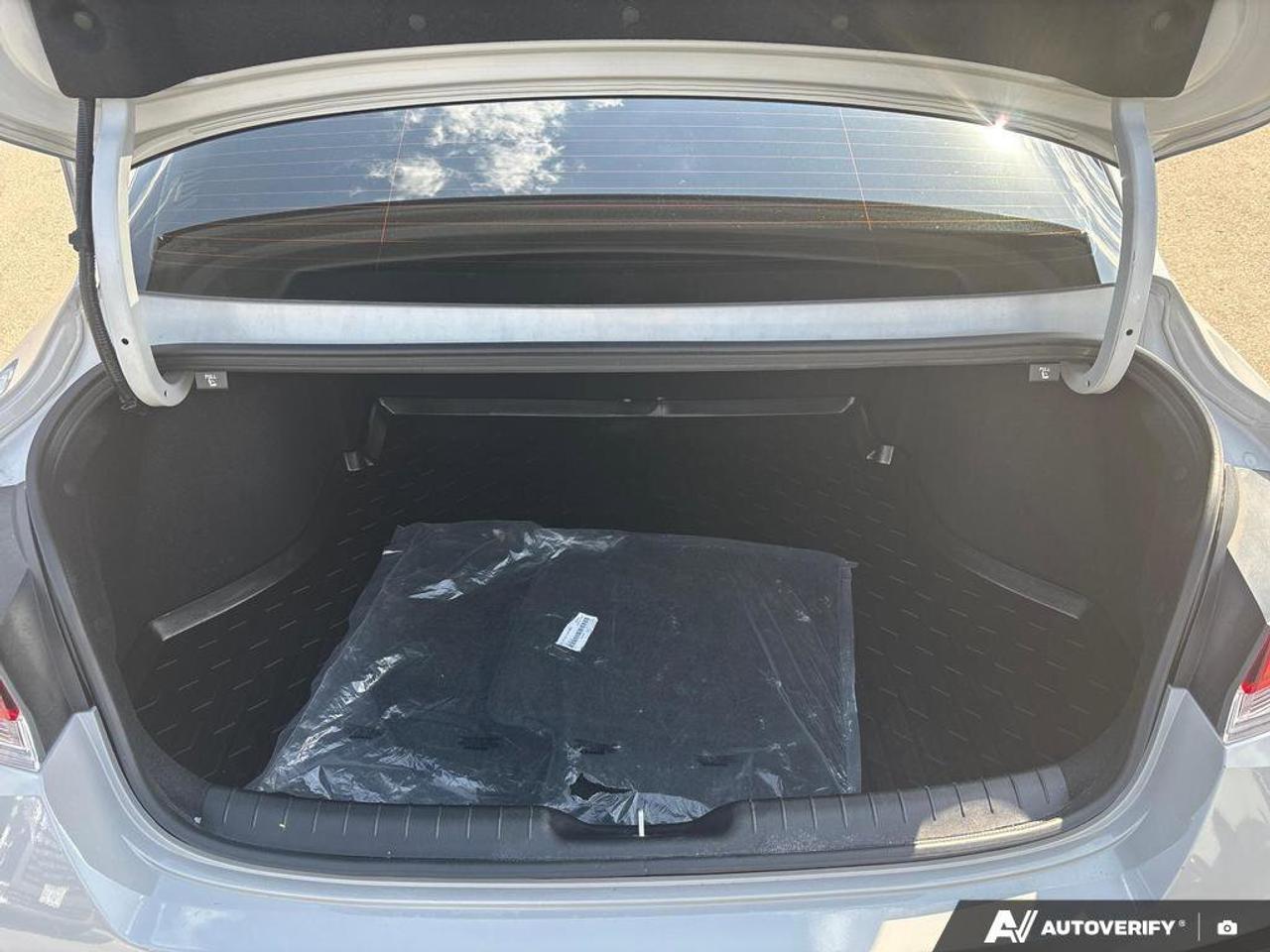 2025 Hyundai Elantra Preferred   NO ACCIDENTS   ONE OWNER   SOLD! Photo